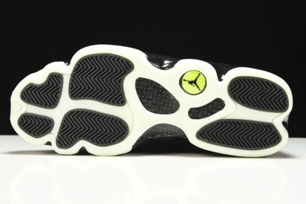 DAY (2021) 13 LOW AIR SINGLE'S JORDAN DM0803-300 RETRO 0824